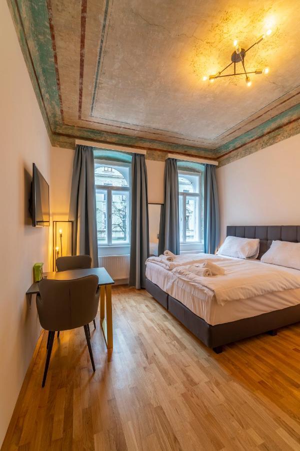 Josef'S Home I Renaissance Studio Wina Bagian luar foto
